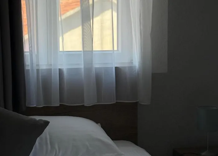 Kurtic Πανσιόν 3*